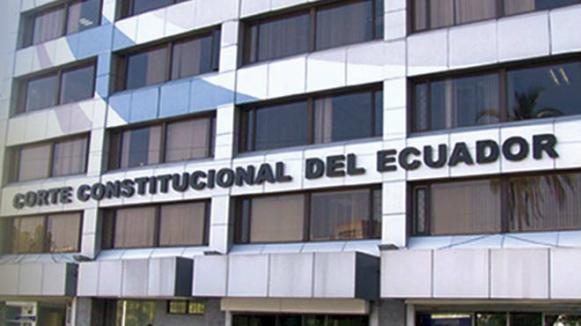 Pleno designa a tres postulantes para la renovación parcial de la Corte Constitucional