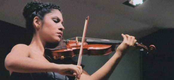 Violinista ecuatoriana integrará la Orquesta de las Américas (YOA)