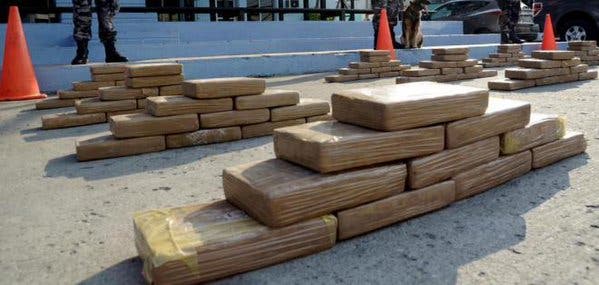 Siete detenidos por transportar media tonelada de droga