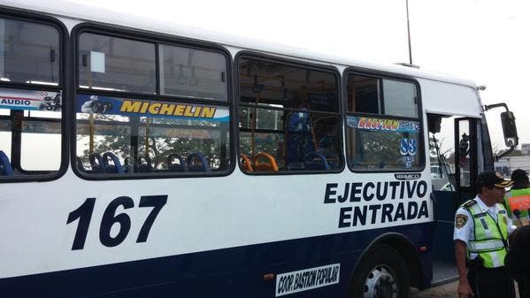 Matricular buses de Guayaquil en otros cantones puede ser sancionado