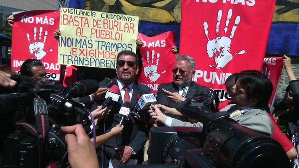 Exvocal del CNE presenta denuncia de irregularidades a la Fiscalía