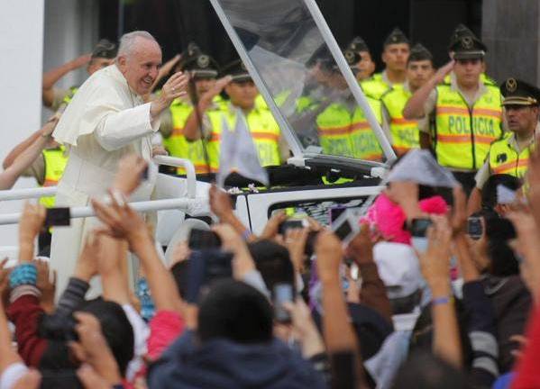 Papa celebrará misa en Guayaquil y se verá con el padre Paquito