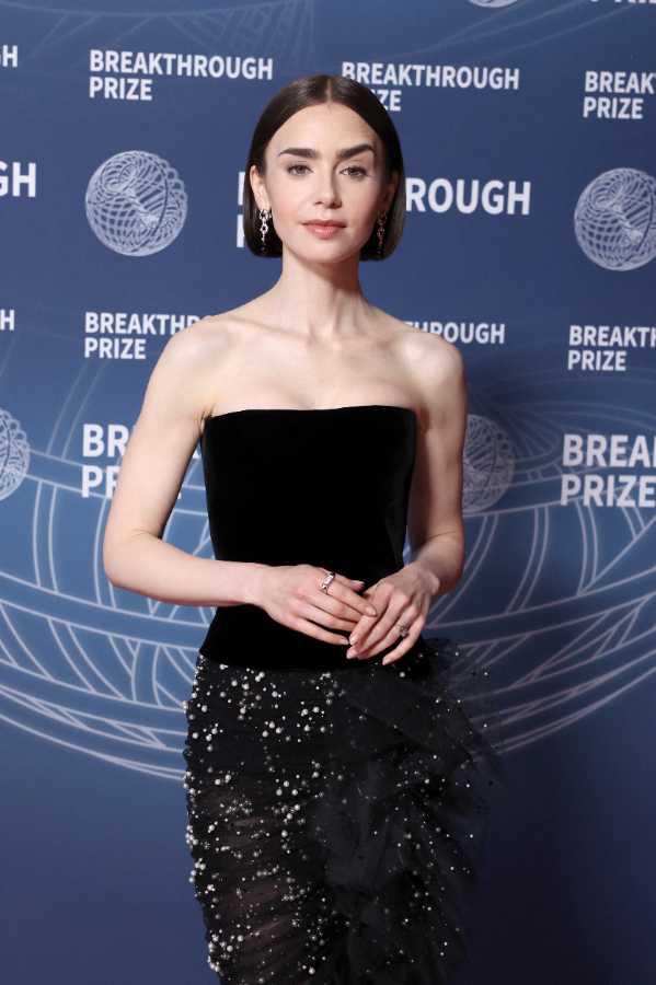 $!Collins también participará como productora del proyecto, en desarrollo desde hace casi una década.