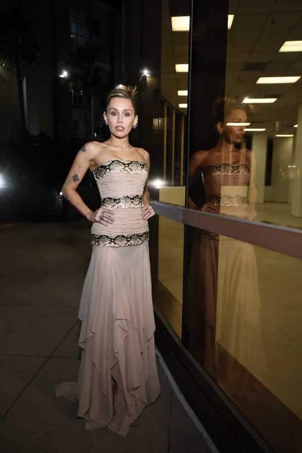 $!Miley Cyrus no ha especificado cuáles son sus planes para el aniversario de Hannah Montana.