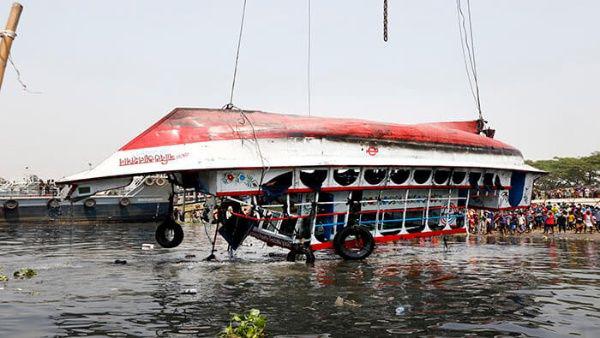 $!Mortal naufragio en Bangladesh deja medio centenar de muertos