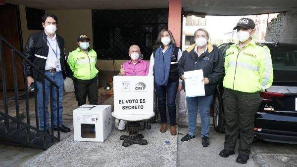 Suscriben acuerdo para garantizar voto a personas con discapacidad en Ecuador