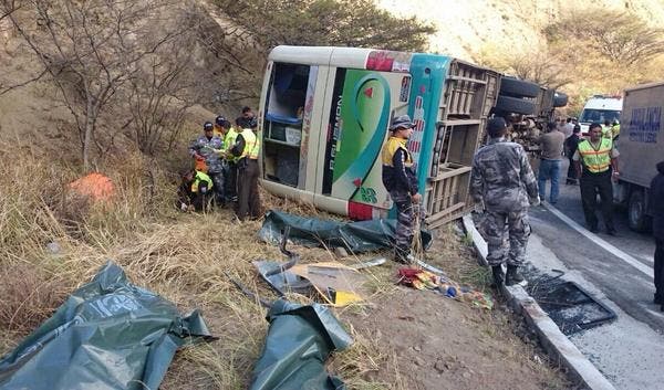 Cuatro fallecidos en el accidente de bus en la ruta Piura-Loja