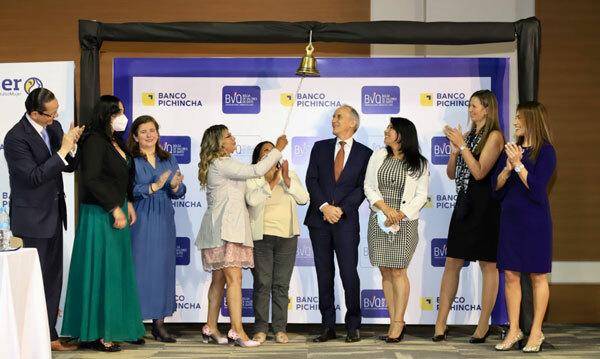 Banco Pichincha emite bono social a favor de mujeres