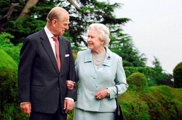 El príncipe Felipe de Edimburgo dice adiós a la vida pública
