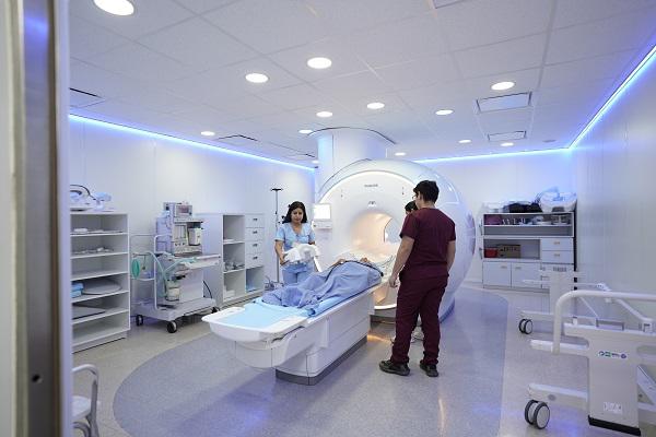 $!El área de imágenes fue construida en el subsuelo del hospital, y cuenta con equipamiento de alta tecnología.