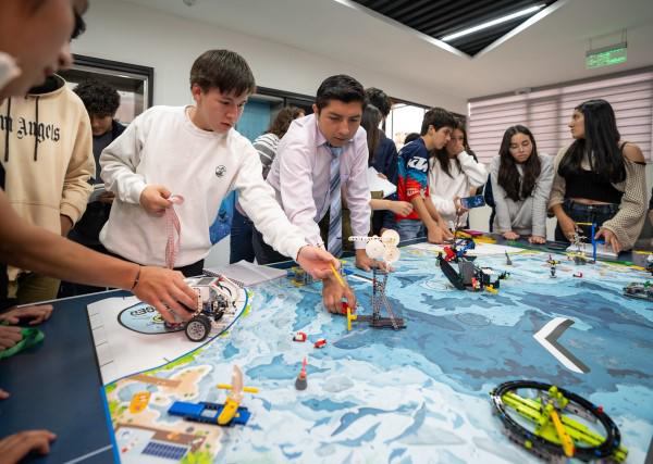 $!Un total de 80 estudiantes participaron en torneo de robótica.