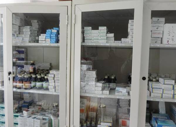 Hay falta de medicamentos e insumos en hospital del IESS en Guayaquil