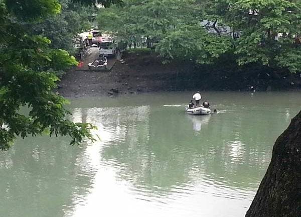 Un hombre muere ahogado en uno de los ramales del estero Salado de Guayaquil