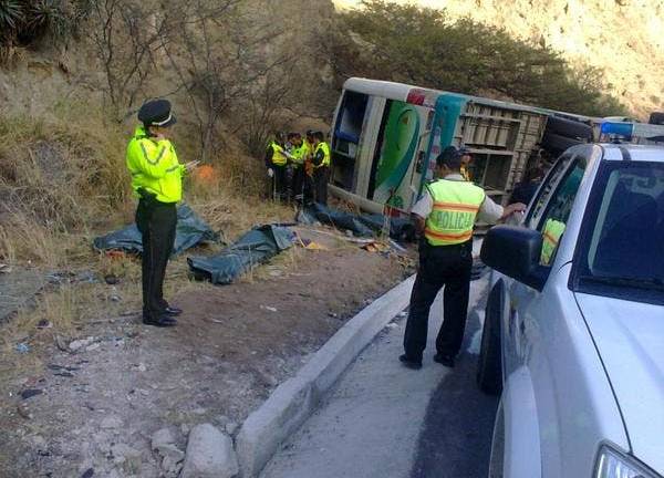 Cuatro fallecidos en el accidente de bus en la ruta Piura-Loja
