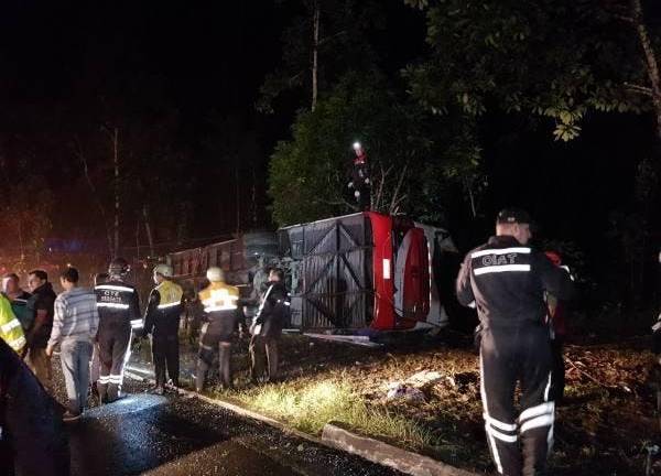 Nuevo accidente en las vías ocasiona 7 fallecidos