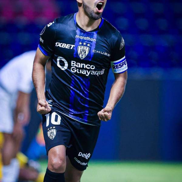 Junior Sornoza celebrando un gol con Independiente del Valle
