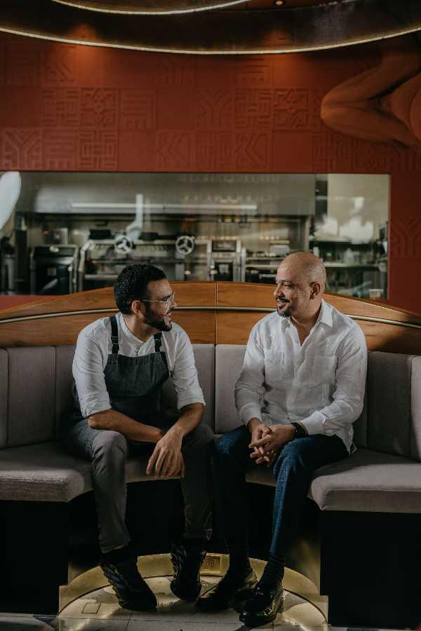 $!El chef Luis Maldonado junto a su socio Diego Vega han creado un espacio para tener la experiencia de Tributo a través del restaurante Bos en Guayaquil.