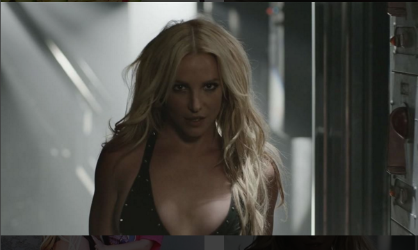 El topless de Britney Spears causa envidia en redes