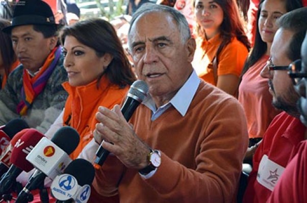 Paco Moncayo define su voto por Guillermo Lasso