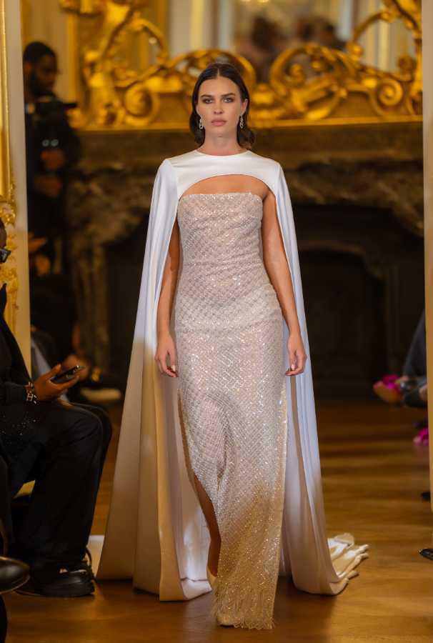 $!Vestido de la colección Etérea de la diseñadora Isabella Salvador en la semana de la moda en París 2024.