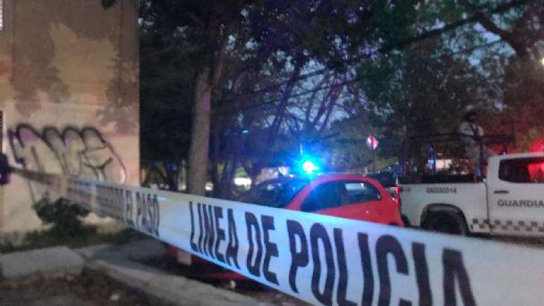 Hallan tres cabezas humanas y un mensaje con amenazas frente a cuartel militar en Cancún