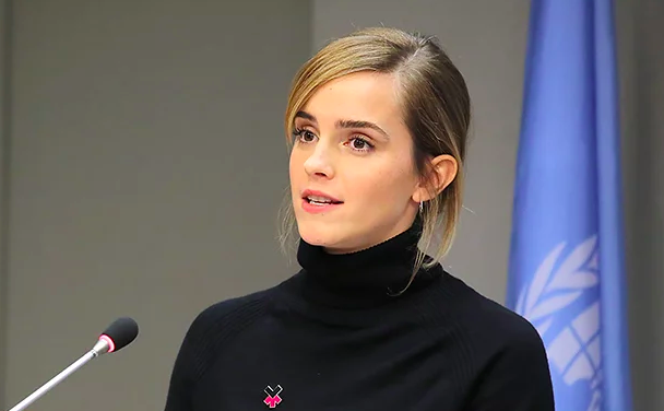 La actriz británica Emma Watson contradijo los comentarios de la autora de Harry Potter.