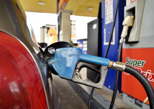 Gasolina súper bajó de precio