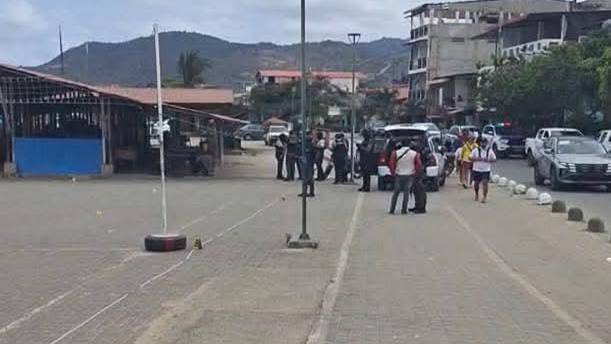 Masacre y horror en Puerto López: esto se sabe del ataque cerca del malecón que mató una bebé y a cinco adultos