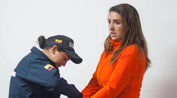 Los bienes embargados de la excoordinadora del IESS, María Sol Larrea, valorados en $430.000