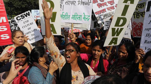 Indignación en la India por la muerte de joven “intocable” que fue violada y golpeada por cuatro hombres