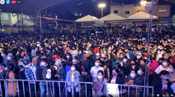 Miles de personas asistieron a un concierto en Otavalo pese a la pandemia por coronavirus