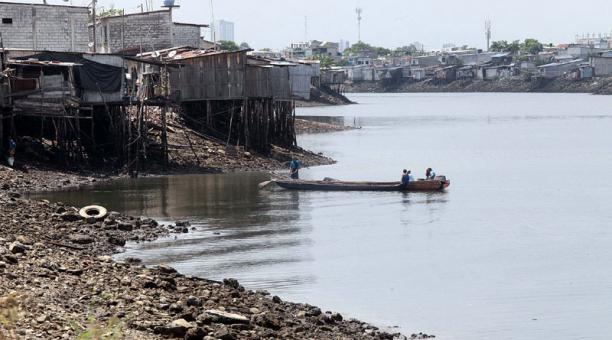 Guayaquil: Hallan a hombre decapitado en el estero Salado