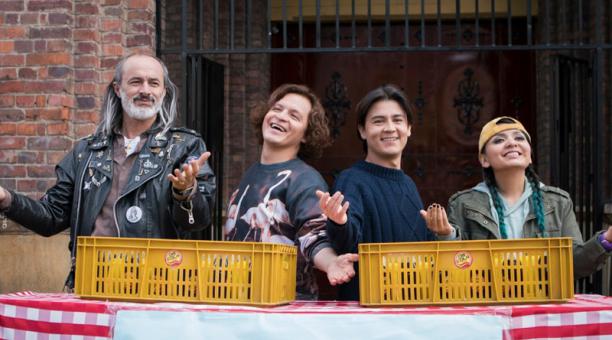 Eugenio Derbez actúa en la primera película de Enchufe.tv