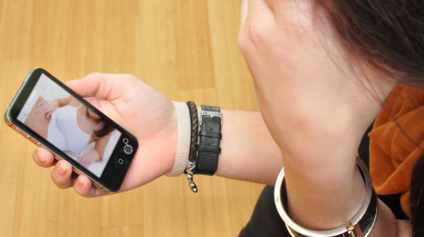 Corte se pronuncia ante caso de 'sexting' por imágenes íntimas difundidas en colegio