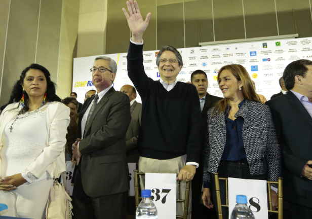 Exmilitantes opositores se unen a &quot;Compromiso Ecuador&quot;