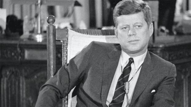 Biden aplaza la publicación de nuevos documentos sobre el asesinato de John F. Kennedy