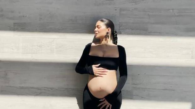 Kylie Jenner vuelve a conmover a sus fan el video de su segundo embarazo