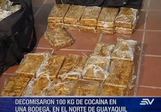 Policía Antinarcóticos decomisa cien kilogramos de cocaína en Guayaquil
