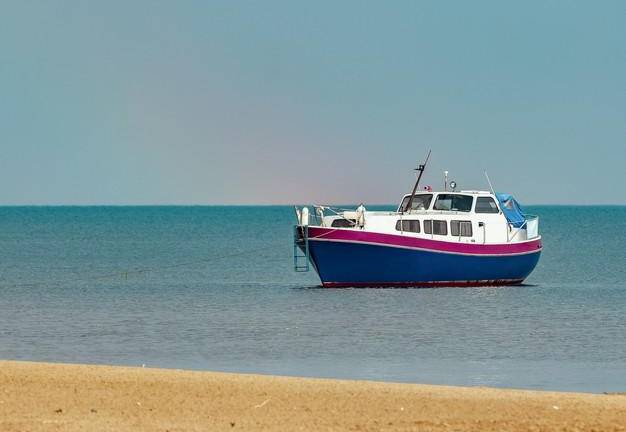 Hallan 20 cadáveres en una embarcación que flotaba en el mar Caribe