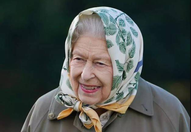 La reina Isabel II anula su primera aparición en meses