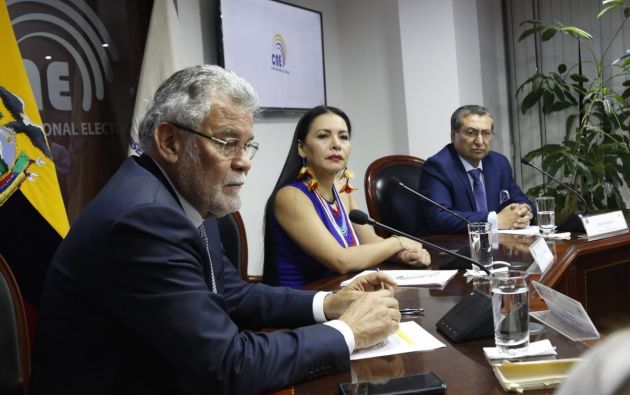 Nexos políticos en CNE pueden afectar transparencia, dice Pita