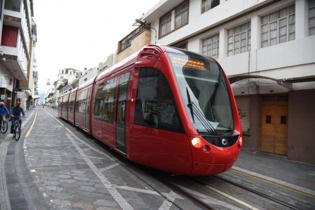 El tranvía de los cuatro líos en Cuenca: sobrecostos, falta de integración, baja ocupación y demandas