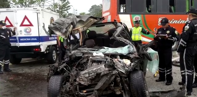 Accidente de tránsito en Quinindé deja un fallecido y 4 heridos