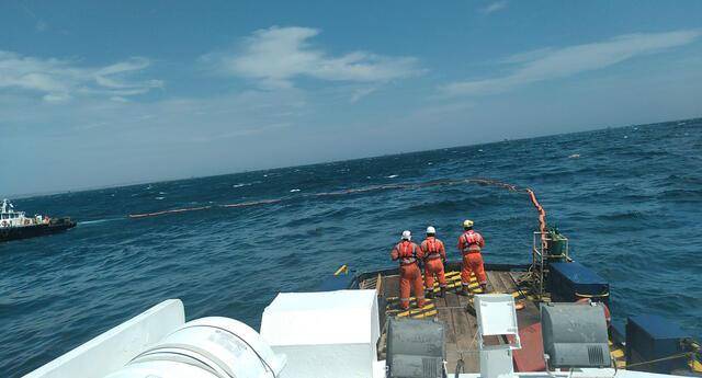 Alertan nuevo derrame de petróleo en el mar de Perú