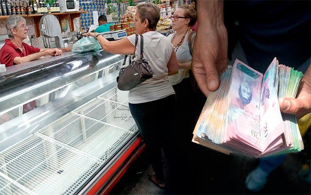 Canasta alimentaria venezolana aumentó casi 500% en un año