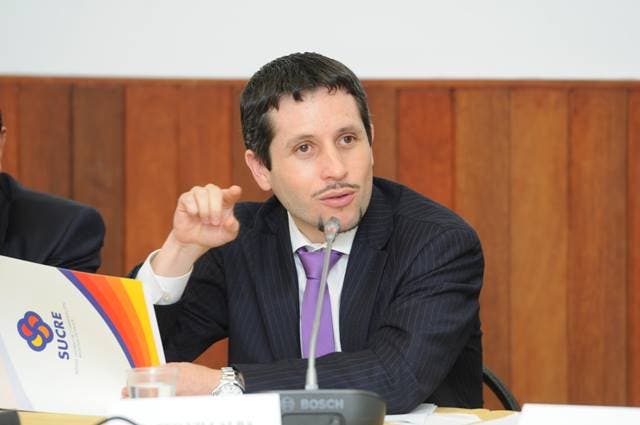 Mateo Villalba renuncia a la gerencia del Banco Central