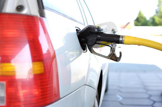 Parlamento Europeo aprueba la prohibición de los vehículos de gasolina y diésel en 2035