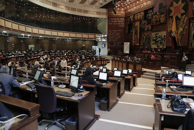 Asamblea busca enfrentar "violencia obstétrica" con una ley