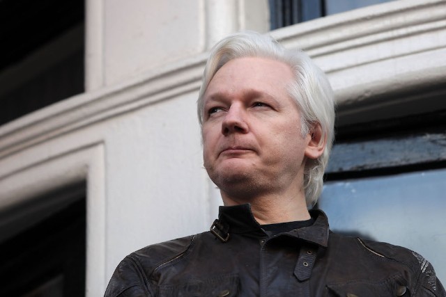 Un corwdfunding para defender a Assange