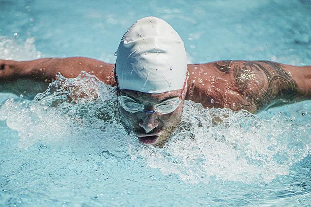 $!En natación se ha visualizado con mayor precisión la ventaja de la ropa deportiva.